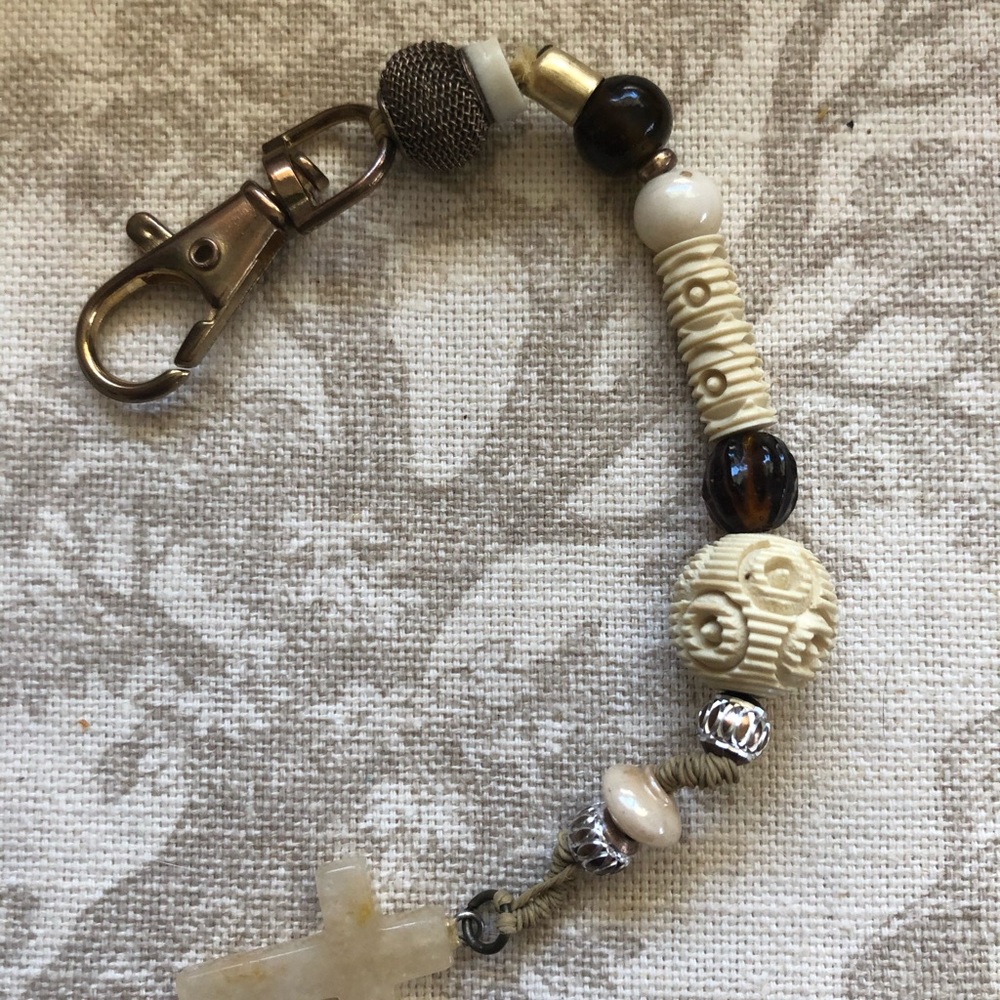 HANDMADE Cross Keychain/Rearview Mirror - Picture 2 of 3